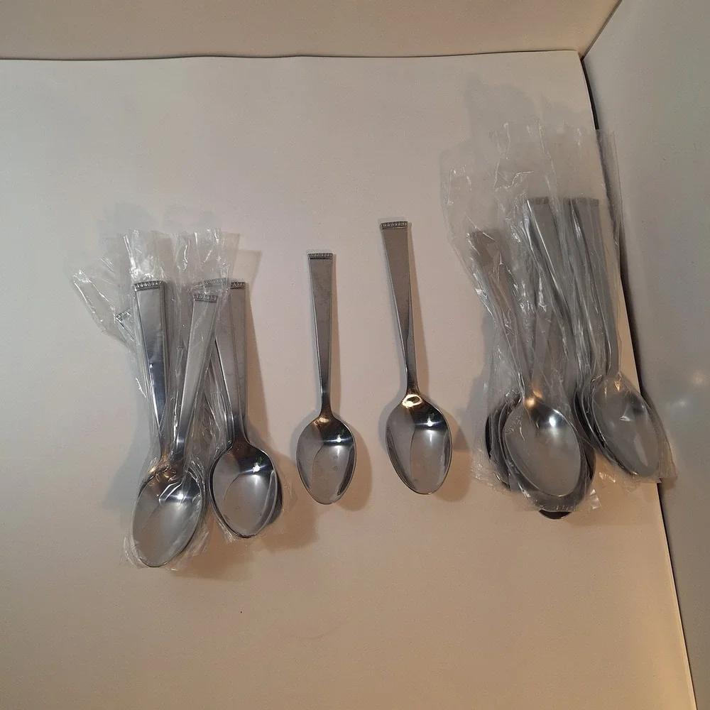 Reed & Barton Imperial Bead Stainless Flatware 53 Pieces